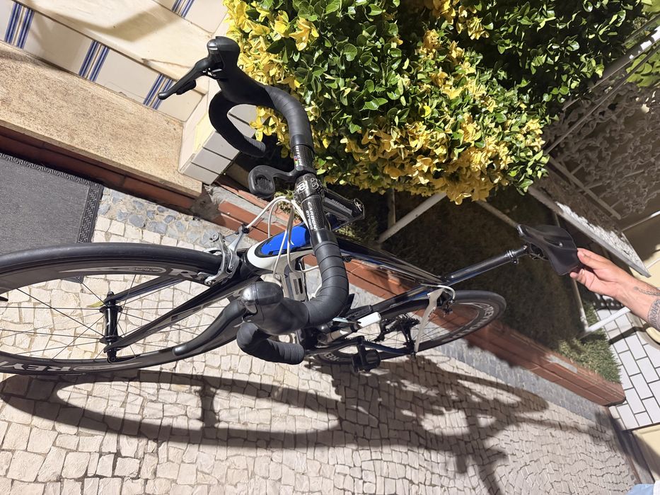 BH G5 Carbono M | Shimano 105 | Rodas Reynolds Strike Carbon