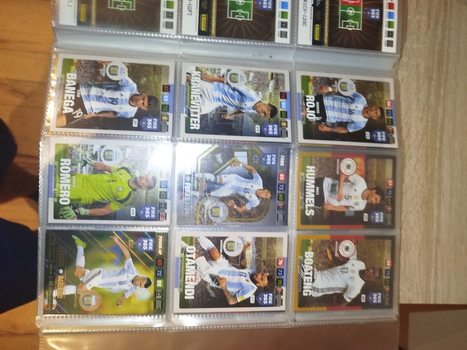 Karty piłkarskie panini 360