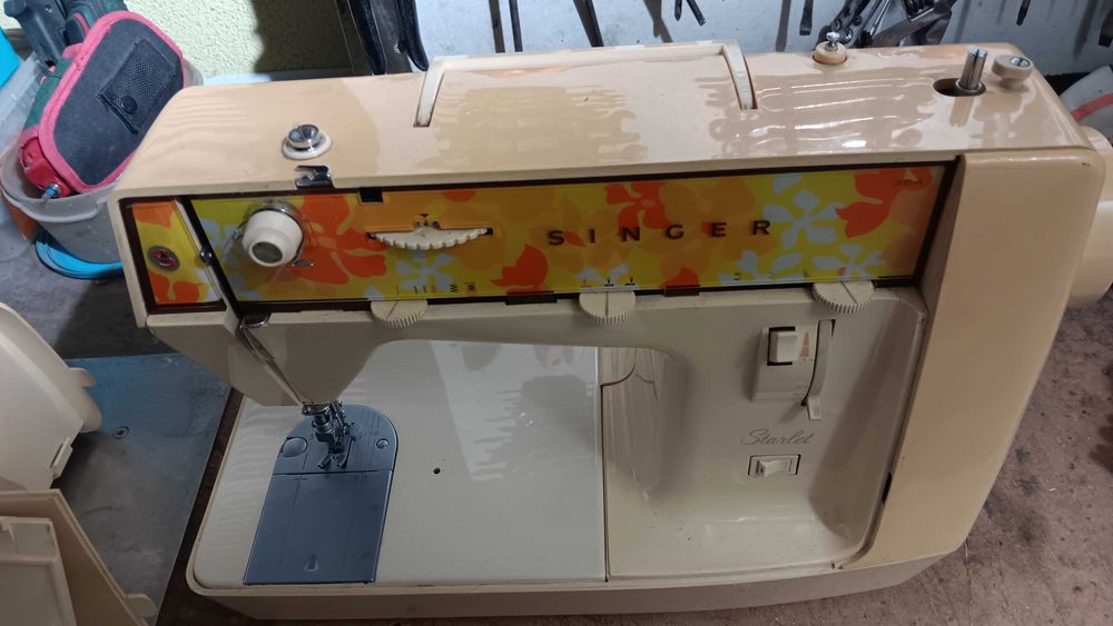 Maquina de costura Singer Starlet 354