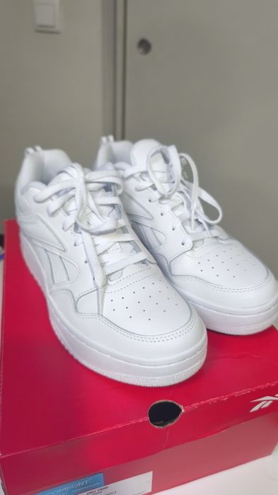 Sapatilha Reebok Chill Court