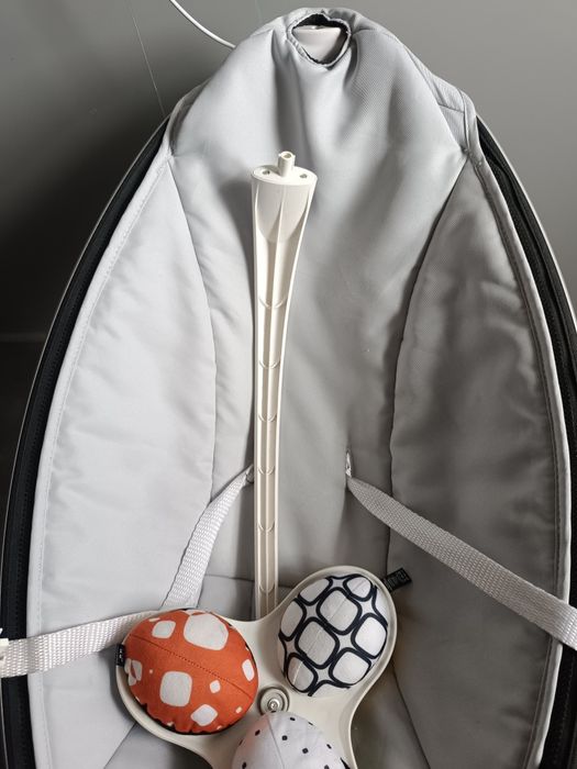 4 moms - Mamaroo 4 model 1037