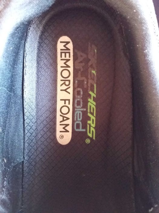 Tennis Skechers Número 42