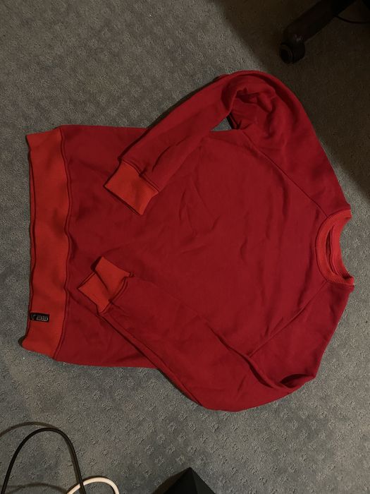 Базовый красный бордовый свитшот утепленный