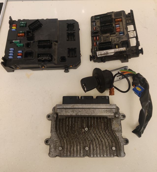 ЕБУ пежо 206. Блок керування двигуном Пежо 206, 1.4, 8кл. Бенз. 2007р.