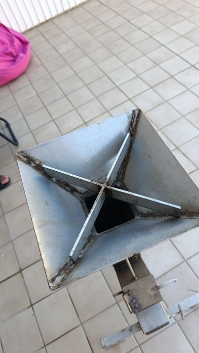 Fogão foguete com grelhador