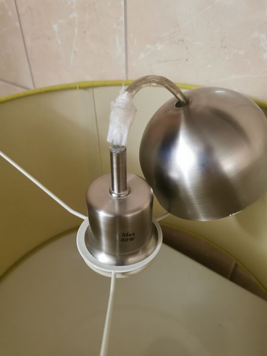 Lampa wisząca, abażur limonkowy duży.