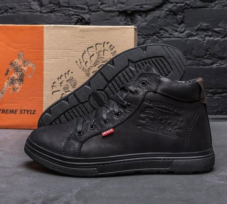 Мужские зимние ботинки Levi's Мужские зимние кожаные кроссовки Levi's