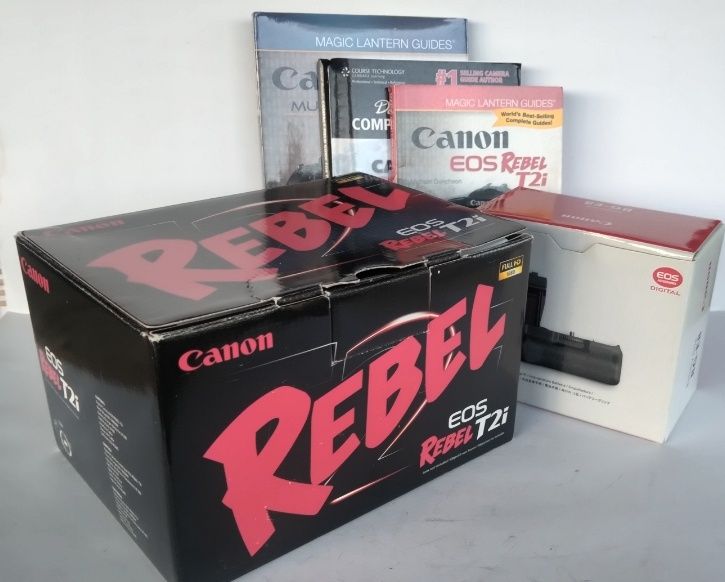 Canon EOS Rebel T2i/550D com muito material