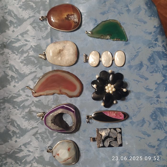 Продам кулоны,бусы,серьги, браслеты из нат.камня