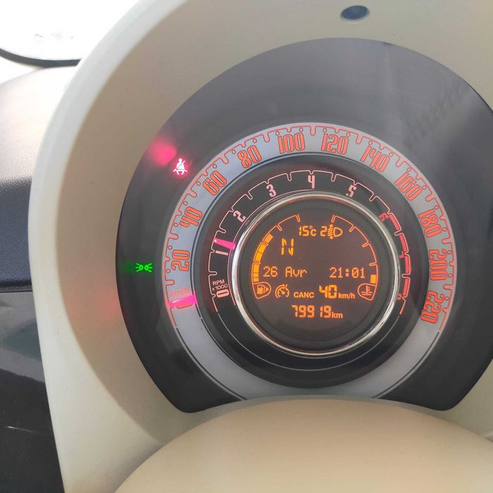 Fiat 500, 1.2 gasolina, caixa automática em muito bom estado!