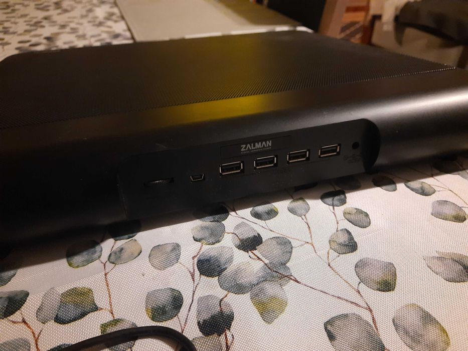 Zalman podkładka chłodząca ZM-NC3500 czarna (4x hub USB, do 17,3")
