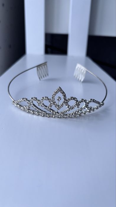 Діадема святкова вечірня новорічна на весілля