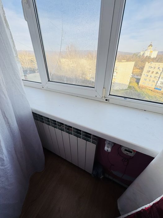 Продам трьох кімнатну з ремонтом у м.Новий Розділ.