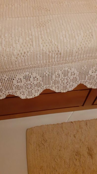 Colcha de renda artesanal