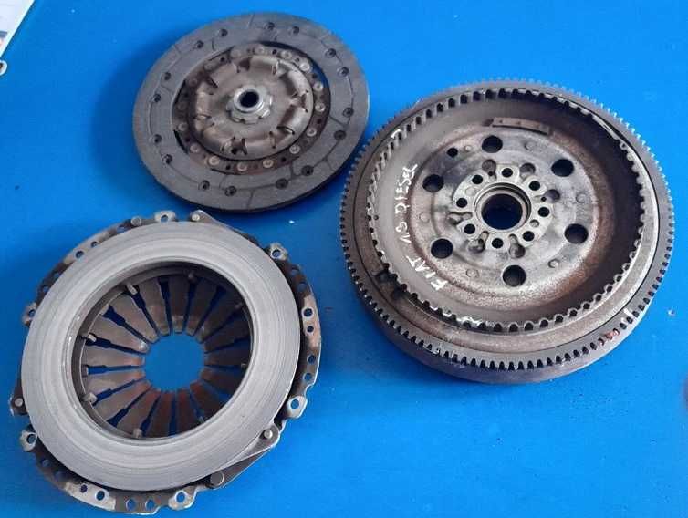 Sprzegło tarcza koło dwumasowe Fiat Grande Punto 1.3 Multijet 90 KM