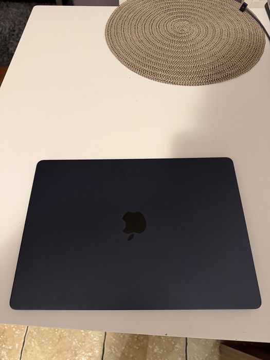 Sprzedam MacBook Air 15” M3 | 16GB RAM | 256GB SSD | Stan idealny