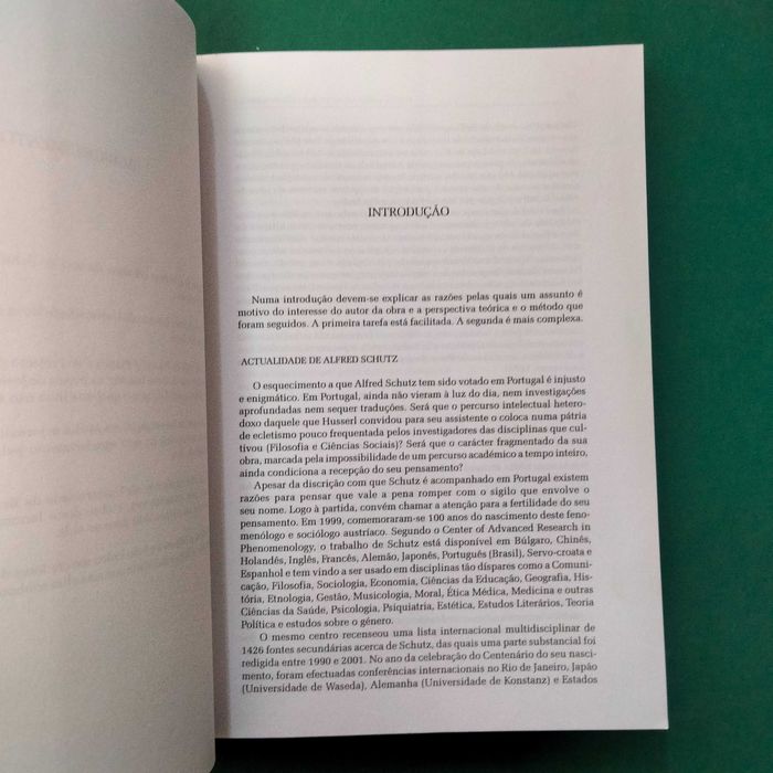 A Teoria da Comunicação de Alfred Schutz - João Carlos Correia