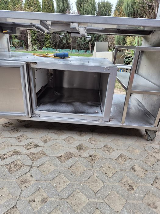 Stół gastronomiczny