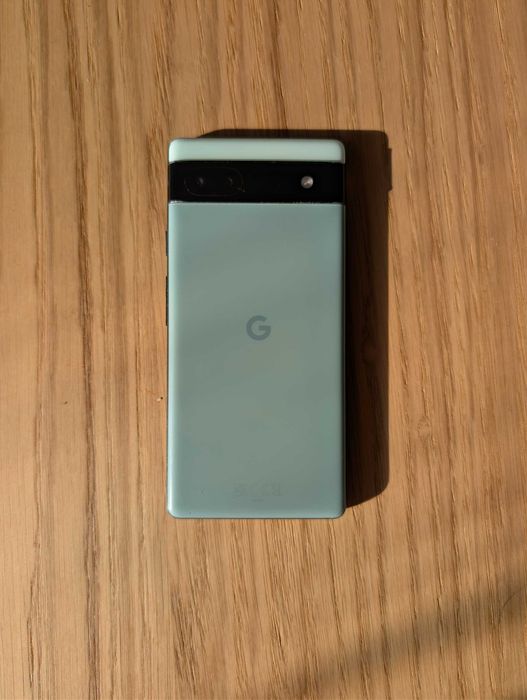 Pixel 6a - sprawny, pęknięty ekran