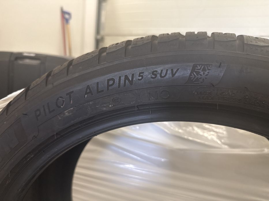 Michelin Pilot Alpin 5 SUV N0 Porsche 21” – 275/40 R21 + 305/35 R21 – komplet 4 szt.