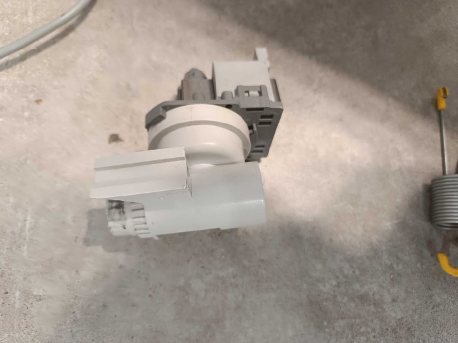 Запчастини на пралку AEG LTX8C373