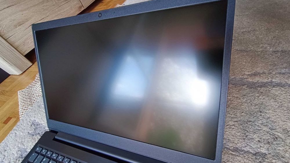 LENOVO IdeaPad S145 AMD4x3,5GHz RAM-20GB NVME256GB+1TBSSD Radeon-2GB wifi bt