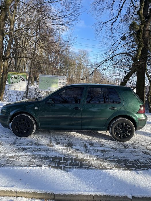 Volkswagen Golf 4 1.6 Газ/Бензин