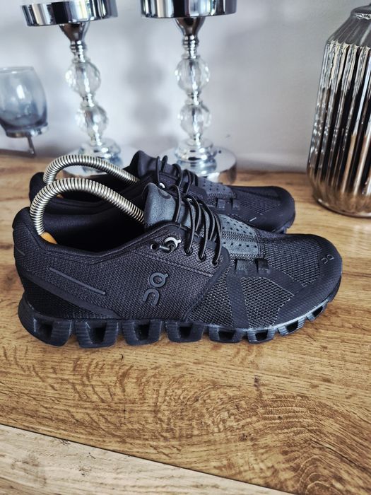 Buty on cloud running 37 czarne