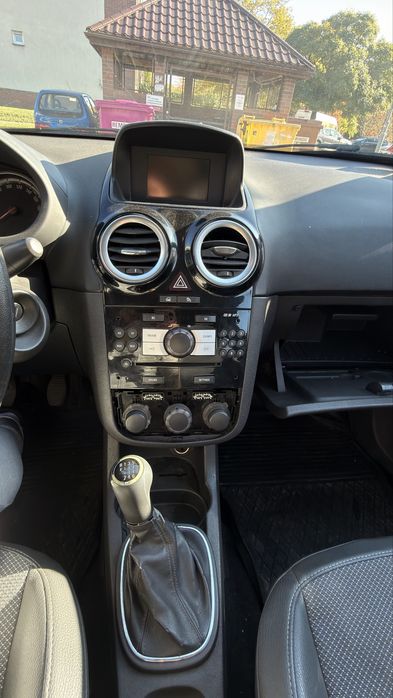 Opel Corsa D 2007r 1.3