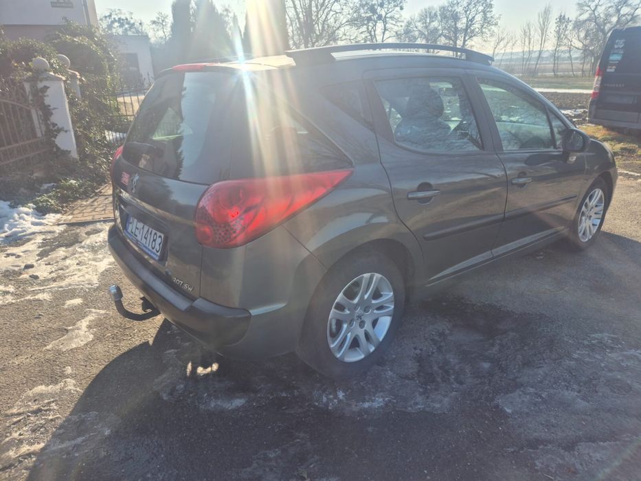 Peugeot 207 SW 1.6 klima, hak, 90 KM