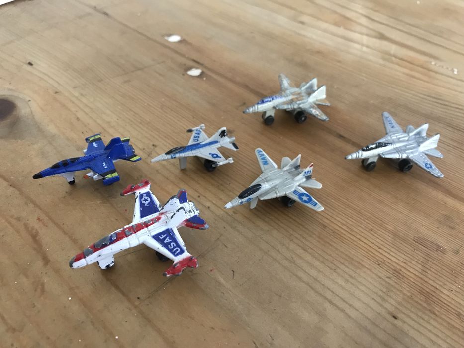 Coleção de mini aviões