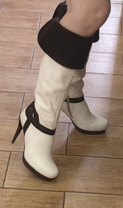 Нові білі ботфорти ботінки зима