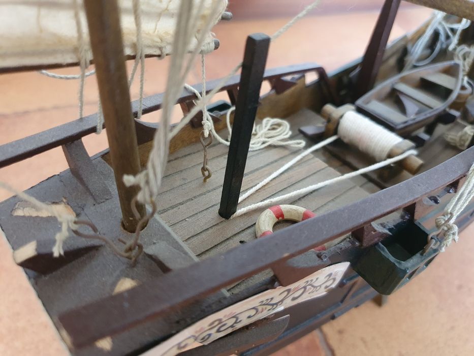 Miniature Boat427809617269248005