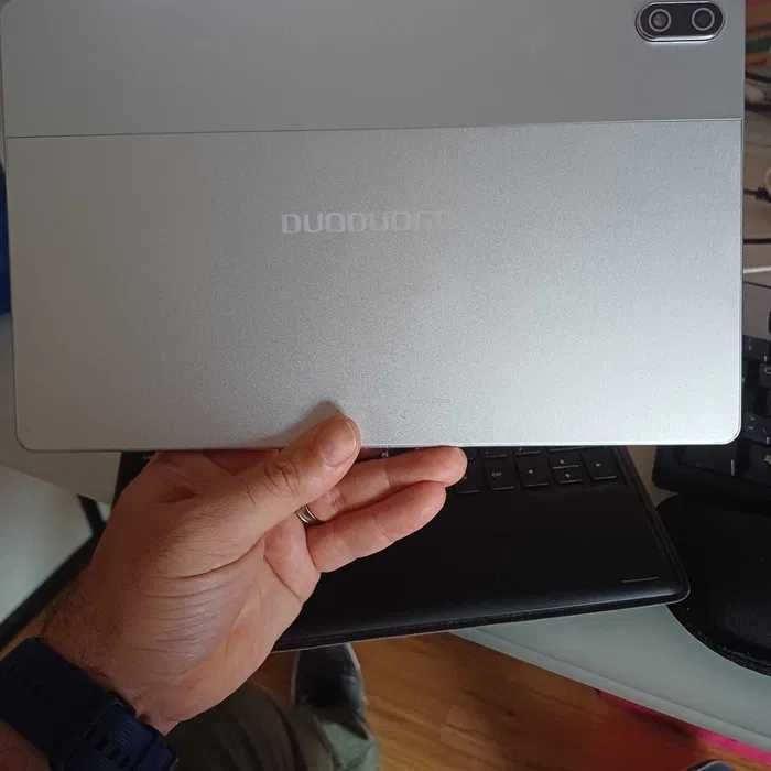 Vendo tablet com teclado DUODUOGO S7, com Android 11 e 64 GB - Como Novo