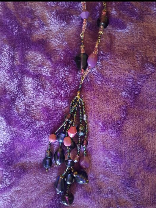 Colar tons roxo e rosa