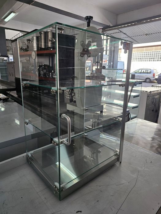 Vitrine expositora 3 níveis