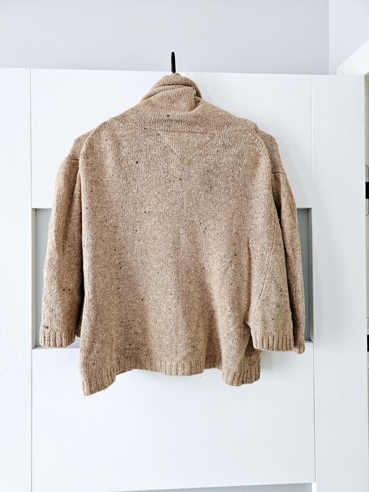 Beżowy sweter Tommy Hilfiger m 38 sweter z golfem m