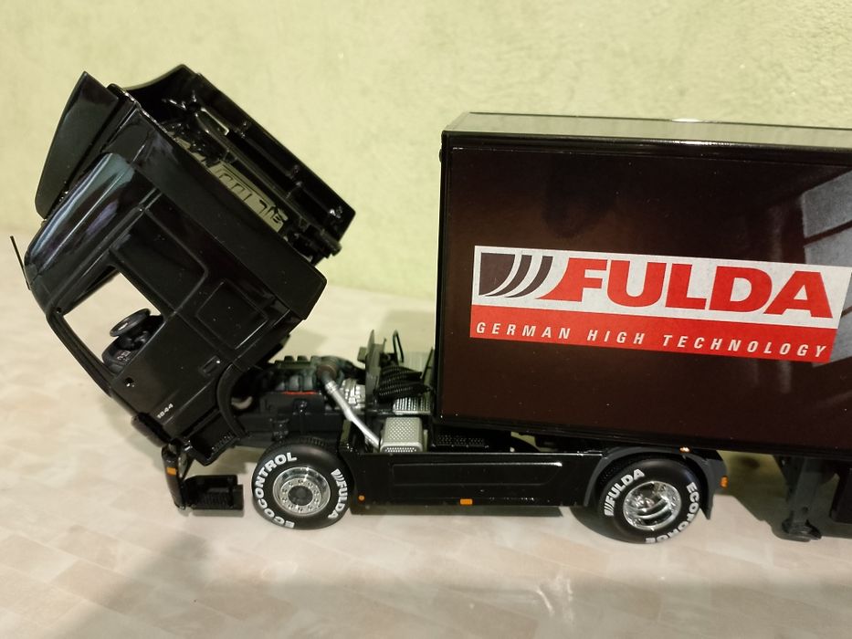 Minichamps actros
