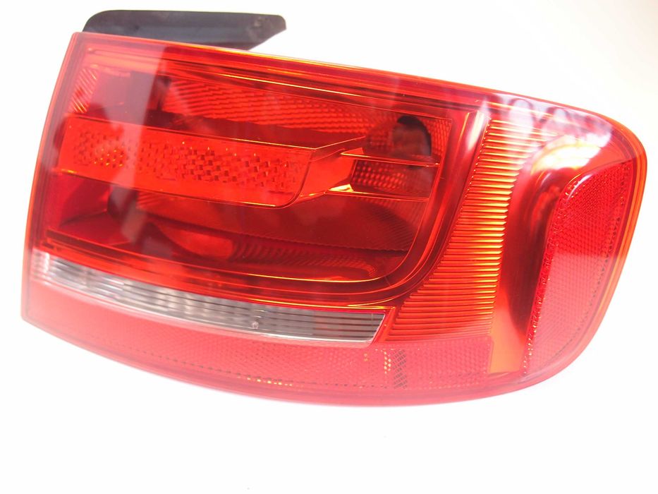 Lampa tylna prawa Audi A4 B8 SEDAN 2008r.