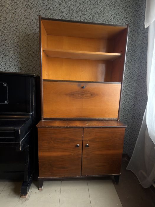 Отдам даром пианино , шкаф , стенку, кухня, кровать  , диван