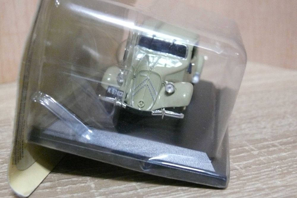 Citroën Traction - Avant 11 BL - Carrinho 1:43