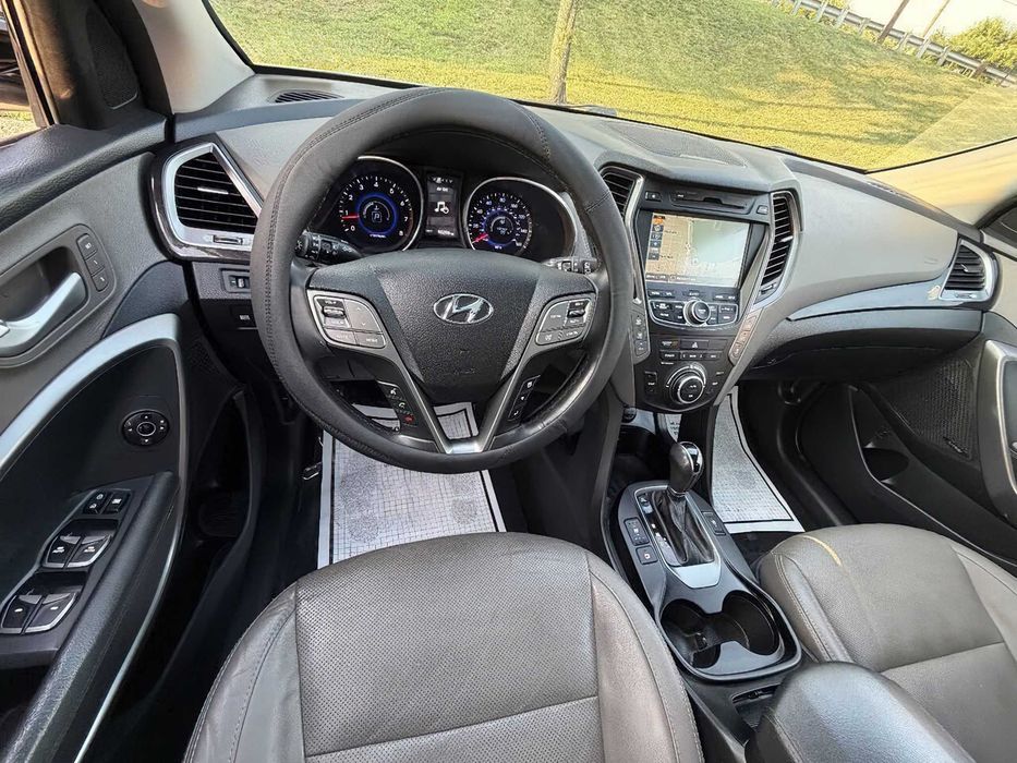 Hyundai Santa Fe      2016