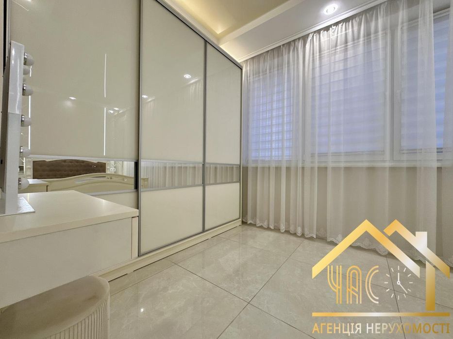 Таунхаус 95 м² з ремонтом і меблями, Жуляни, Київ