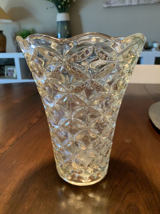 Conj 11 peças. 4 potes , 2 travessas, jarra pequena, jarra grande em vidro trabalhado, patinho loiça