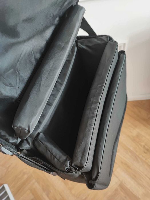 Toshiba torba na laptopa lub inny sprzęt