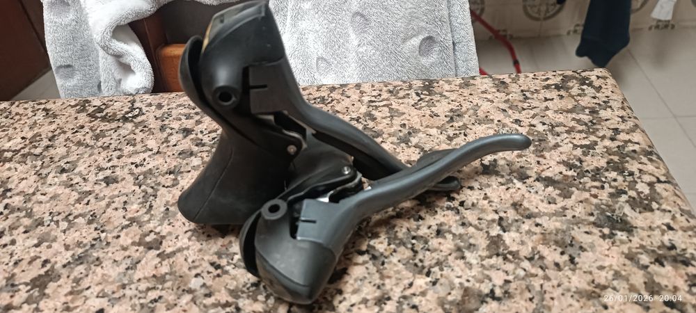 Manetes Shimano claris