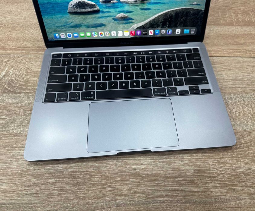 Ноутбук Apple MacBook Pro 13 2020 16RAM 512ssd