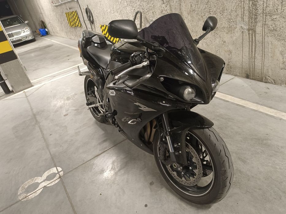 Motocykl YAMAHA R1 rn22 - rok 2010 - bezwypa