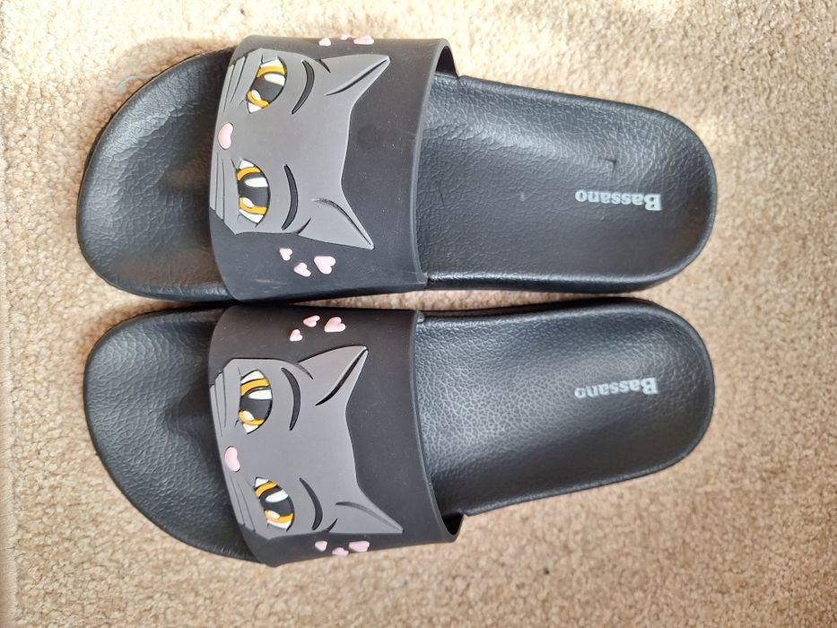 Klapki CCC Bassano 37 kotki