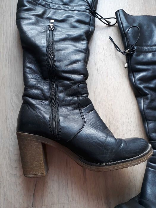 Отдам женские сапоги черные 37 размер - не отправляю